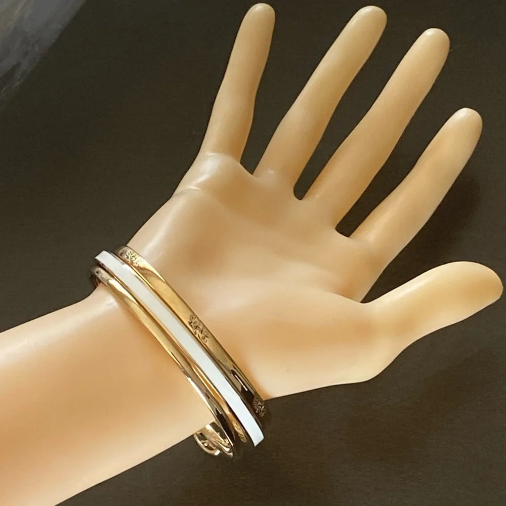 Coach Horse And Carriage Enamel Bangle 3 Piece Bracelet Set NWT - Picture 8 of 10